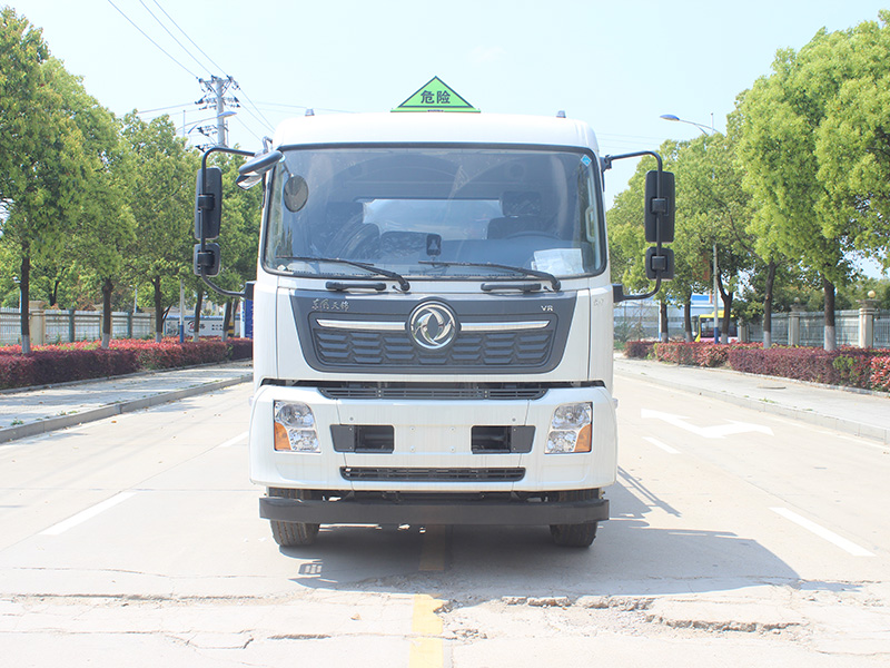 東風(fēng)天錦10.1立方SCS5181GFWDFH6腐蝕性物品罐式運(yùn)輸車(chē)