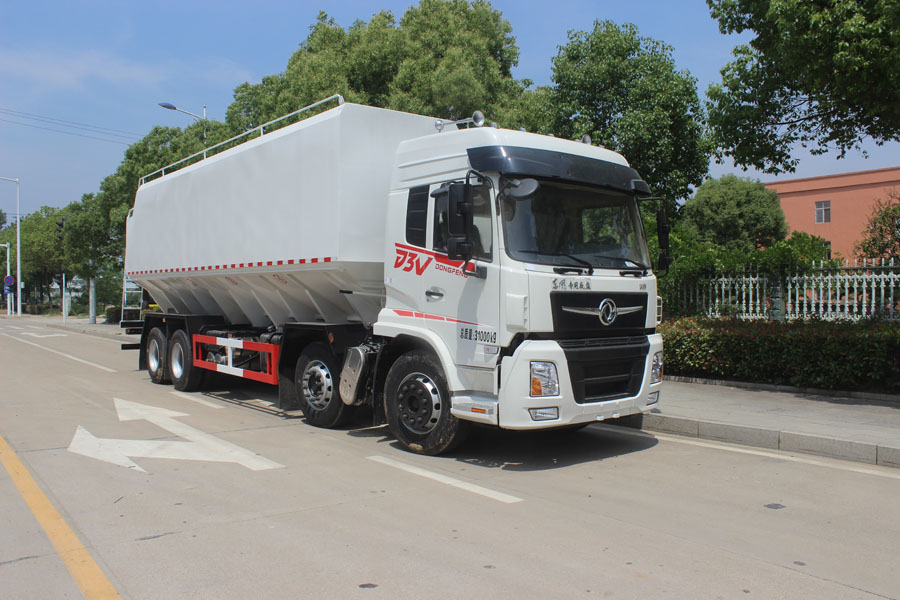 潤(rùn)知星牌SCS5312ZSLDFV6型散裝飼料運(yùn)輸車